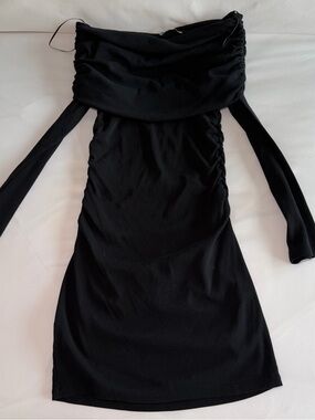 Zara Black Off-Shoulder Long Sleeve Bodycon Dress